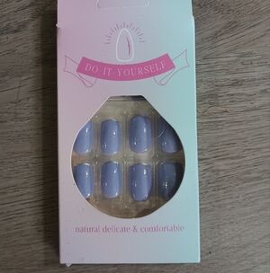 Hand Crafted Purple Nail Kit